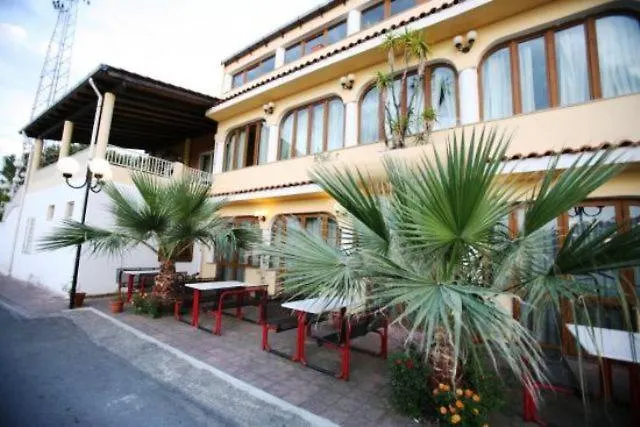 ***  Hotel All'Antico Pozzo Barcellona-Pozzo di Gotto Włochy