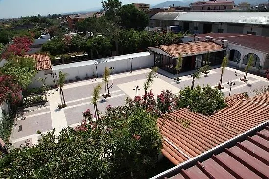 Hotel All'Antico Pozzo Barcellona-Pozzo di Gotto 3*,