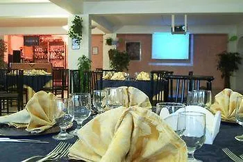 Hotel All'Antico Pozzo Barcellona-Pozzo di Gotto 3*,
