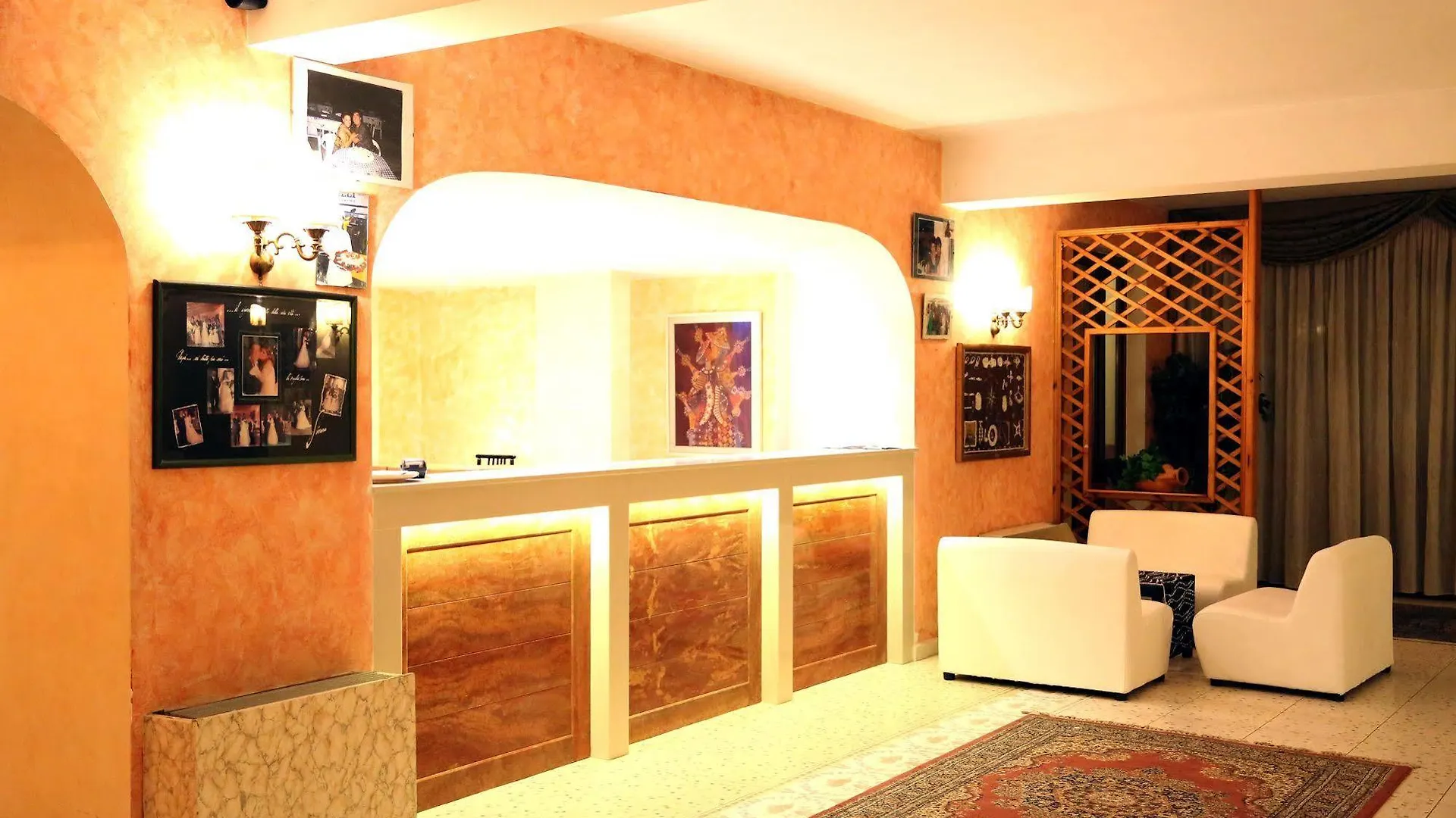 Hotel All'Antico Pozzo Barcellona-Pozzo di Gotto 3*,  Włochy